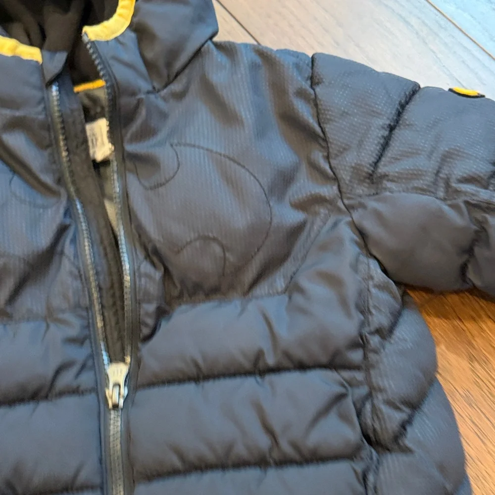 Baby Gap Black and Yellow Hooded Batman Puffer Jacket Size 3 C17-011